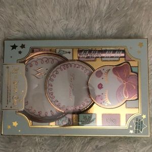 Too faced Let it snow,Girl bnib
